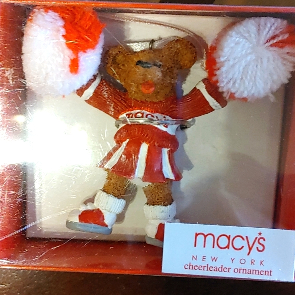Macy's cheerleading, teddy bear ornament, NEW, collectible